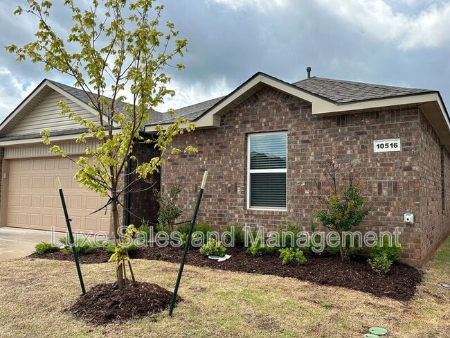 Photo - 10516 SW 41st Pl