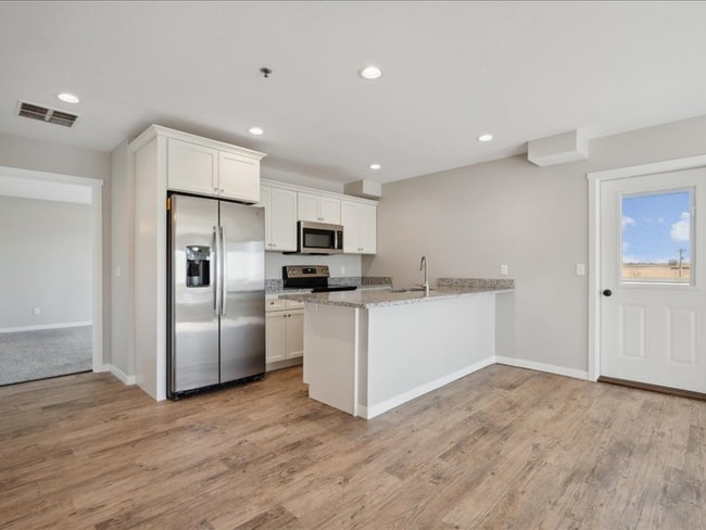 Building Photo - 7028 Thunder Vly Dr