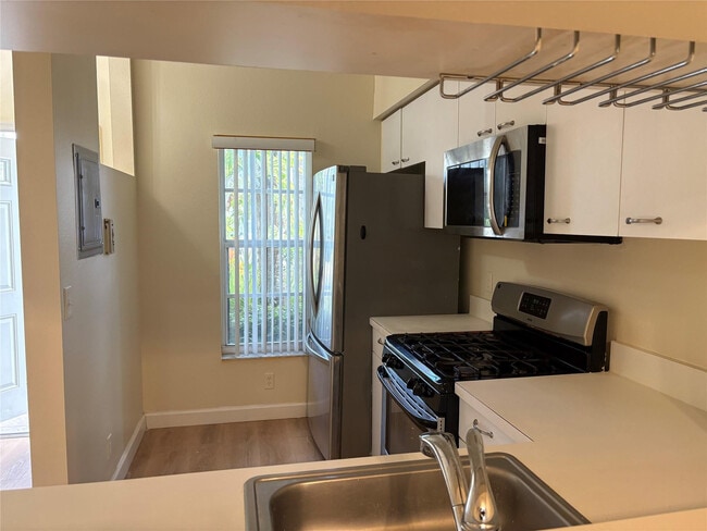 Photo - 7835 Dixie Beach Cir