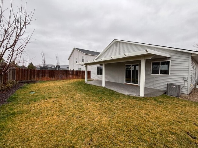 Photo - 16581 Berkley Ave