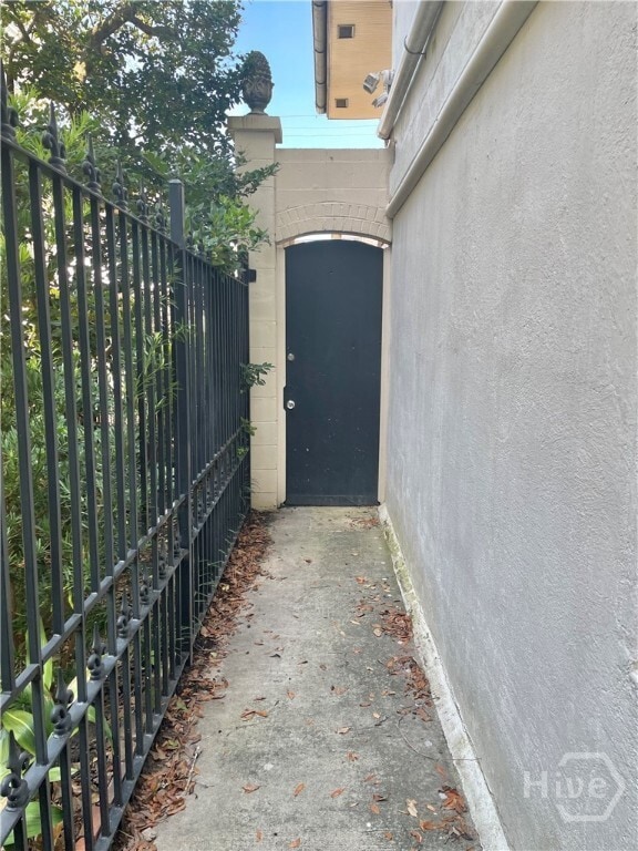 Building Photo - 312 E Huntingdon St Rental