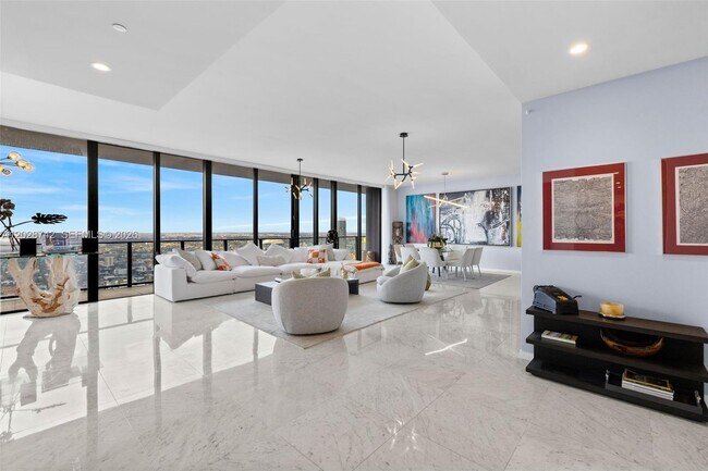 Photo - 1000 Brickell Plaza Unit PH5304