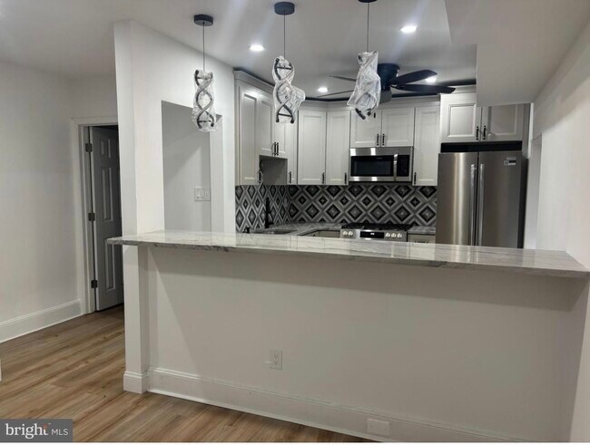 Photo - 320 Loney St Unit 3