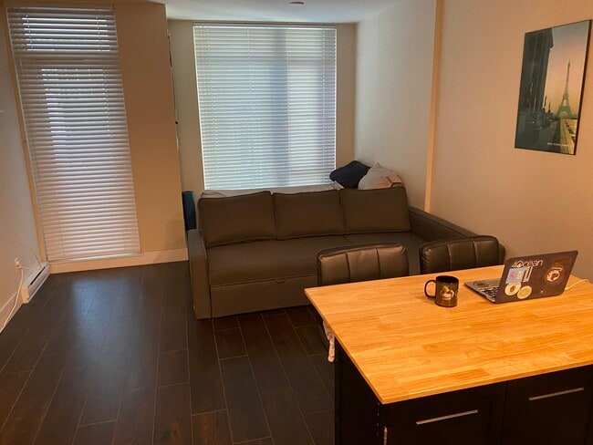 1090 Johnson St Unit 406