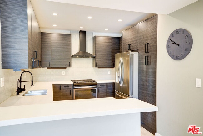 Photo - 423 N Palm Dr Unidad 301