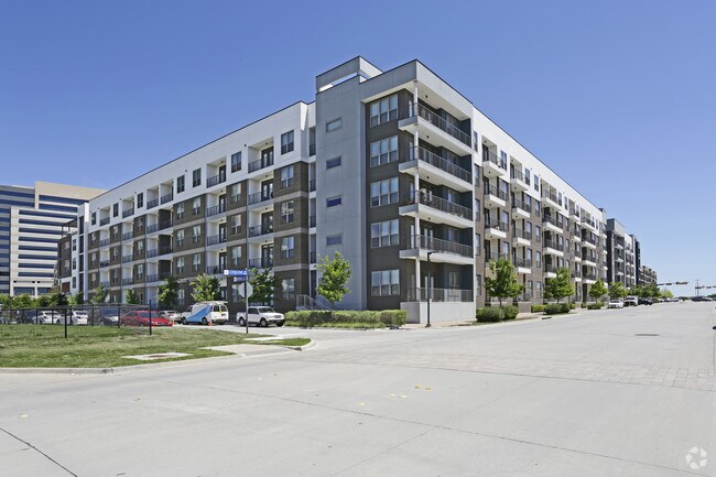 Windsor CityLine Apartments For Rent in Richardson, TX