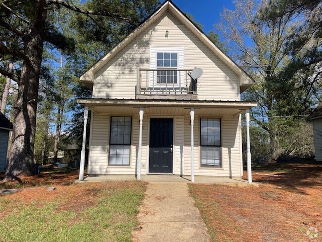 Building Photo - Renovated 3 Bedroom 2 Bath Home for Rent!