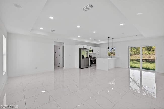 Photo - 366 Butler Ave S