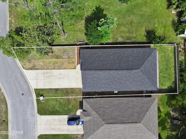 205 Woodlawn Ct