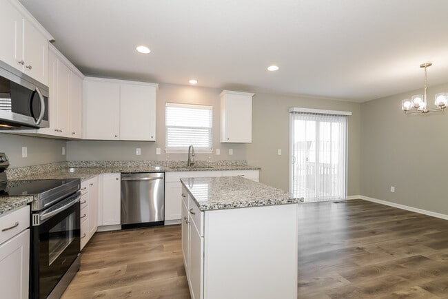 Photo - Fantastic 4bd/3ba home! Let yourself in!