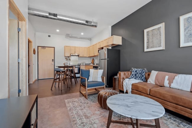 Photo - Zelia on Seven