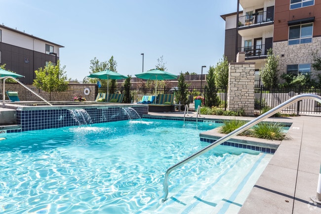 Photo - The View at Golden Ridge