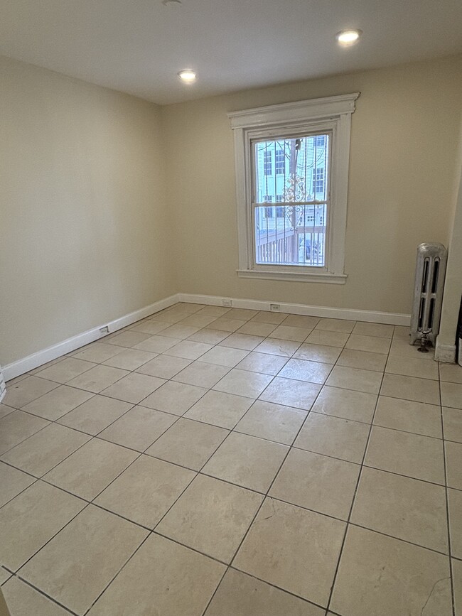 Photo - 214 S 11th St