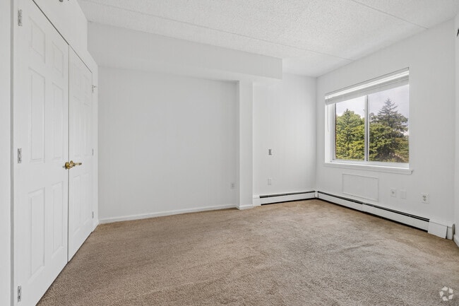 2BR, 1BA - Primary Bedroom