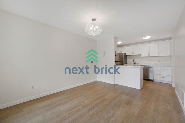 Photo - 2 Bed and 2 Bath Exceptional Condo with Water View is Available for Rent! Unit 306