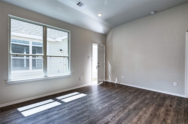 Photo - 11779 White Cedar St