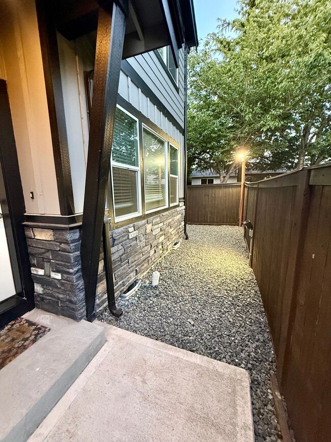 Photo - Rainier View Court Townhomes