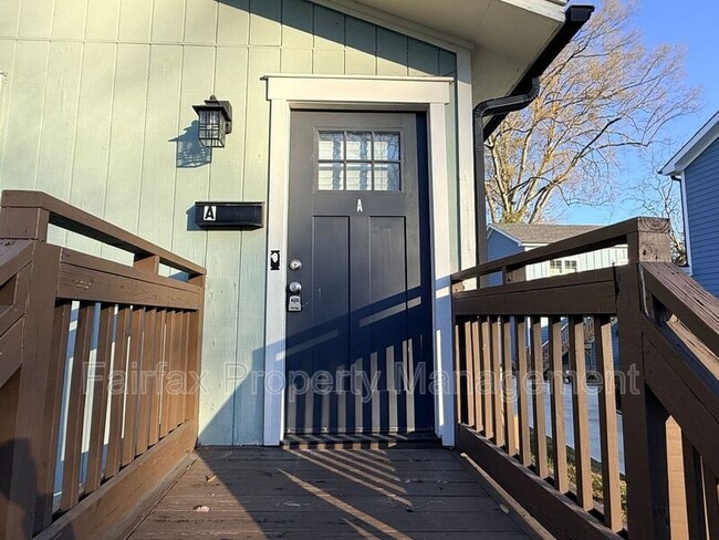 Photo - 1210 Gearwood Ave Unit A