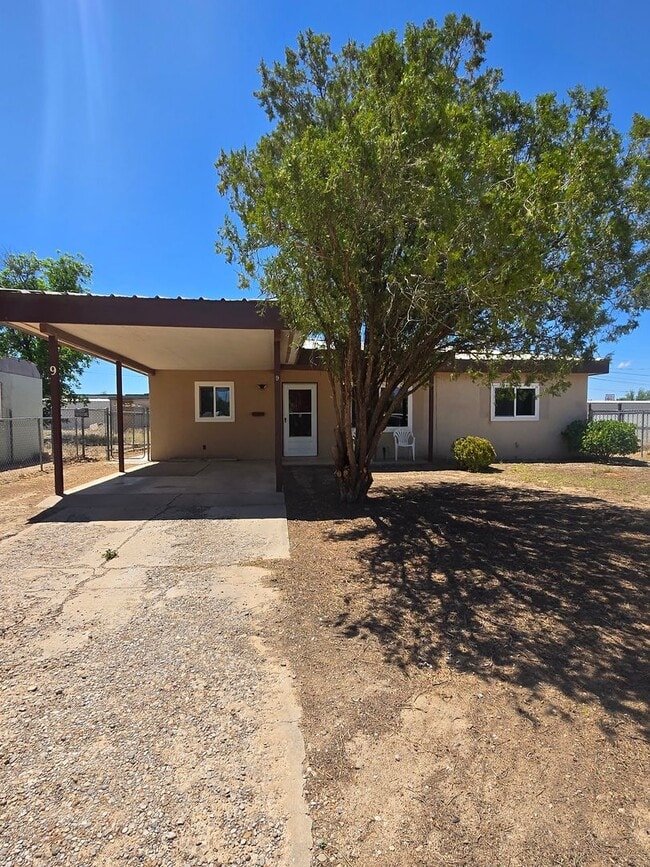 Building Photo - HUD Property