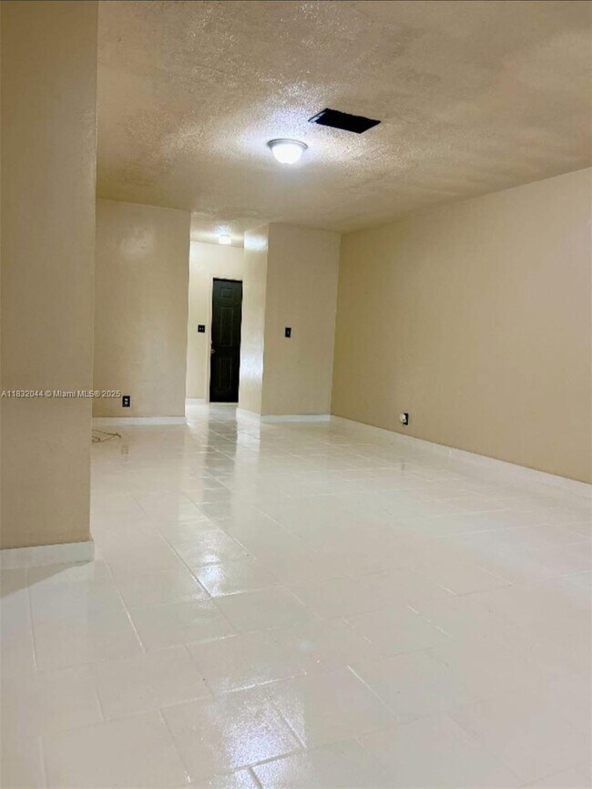 Photo - 4011 NW 30th Terrace Apartamento Unidad 3