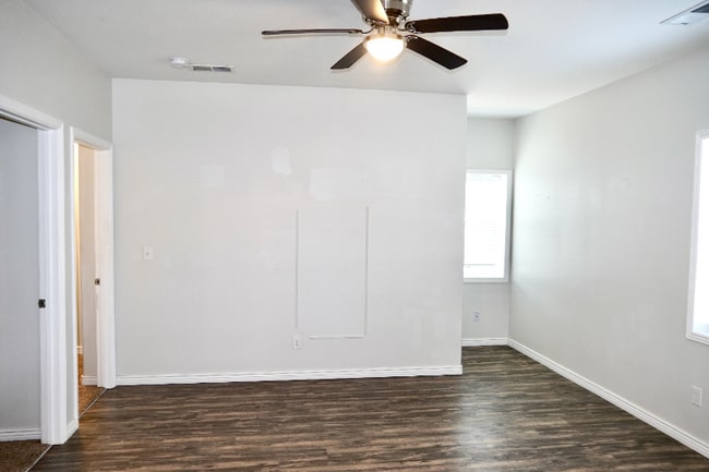 Photo - 2310 E St Vrain St