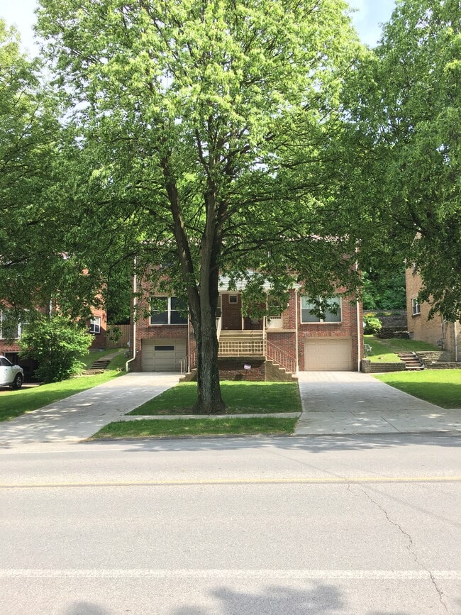 Photo - 210 Mount Lebanon Blvd