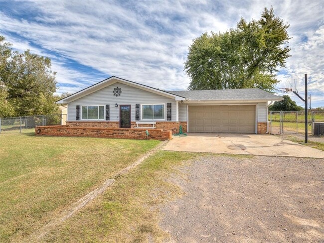 Photo - 935 Pendergraft Way