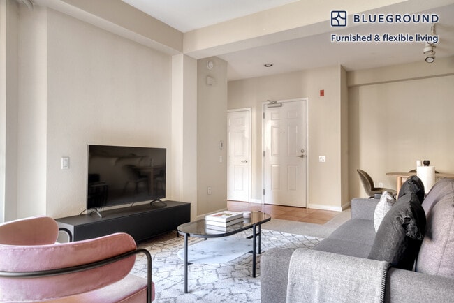 Photo - 853 Commodore Dr Unidad FL2-ID1039