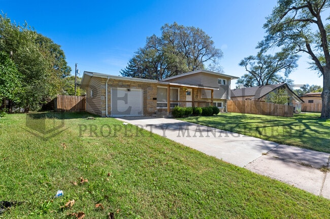 Photo - 1006 Paige St
