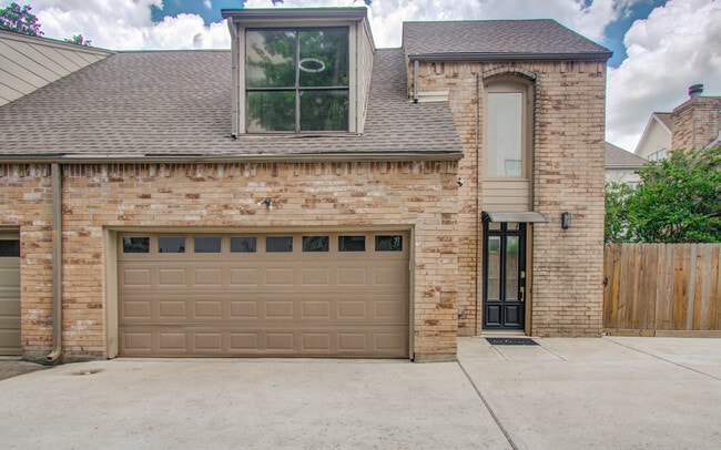 Building Photo - 2222 Potomac Dr Rental