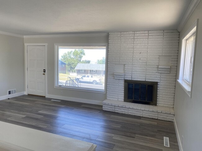 Photo - 1819 S Davis Blvd