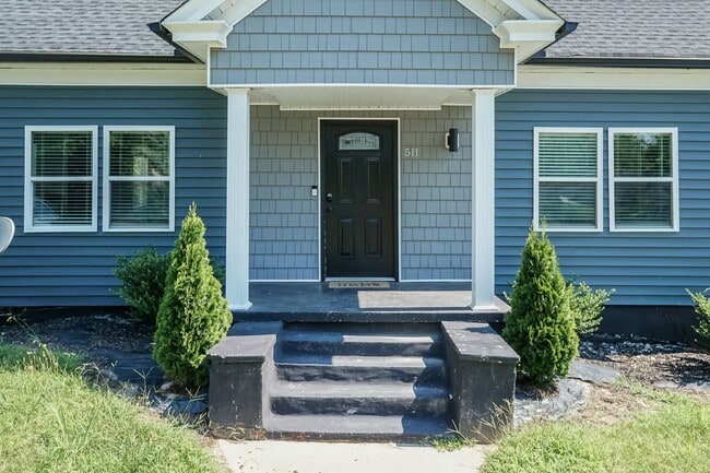 Photo - Huge Home!