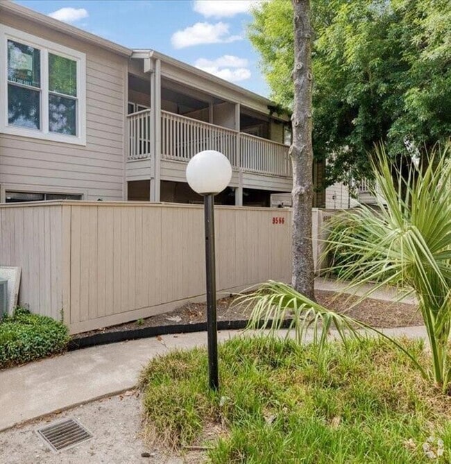 Building Photo - 9566 Windswept Ln Unit 9566 Rental