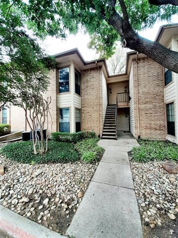 Building Photo - 16301 Ledgemont Ln Unit 207