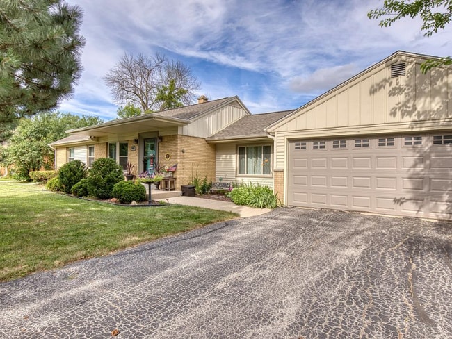 Building Photo - 4454 N 107th St