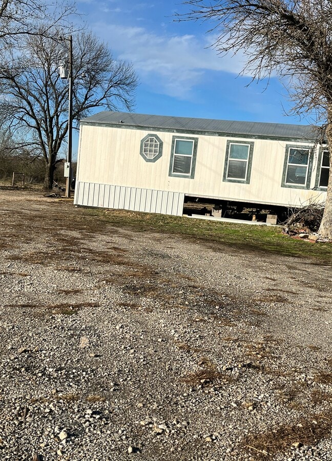 Photo - 198-4000 4000 Rd House