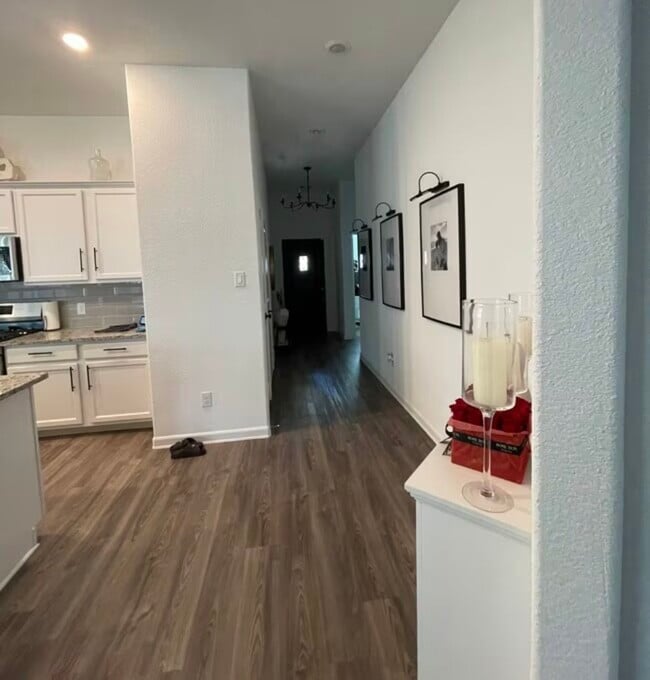 Photo - 16152 Dockside St