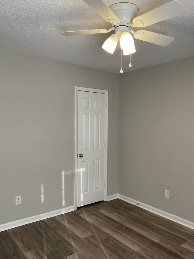 Photo - Available Now !! Two bedroom one bath apartment in Gastonia!