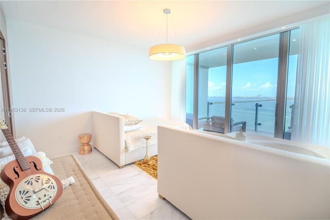 Photo - 700 NE 26th Terrace