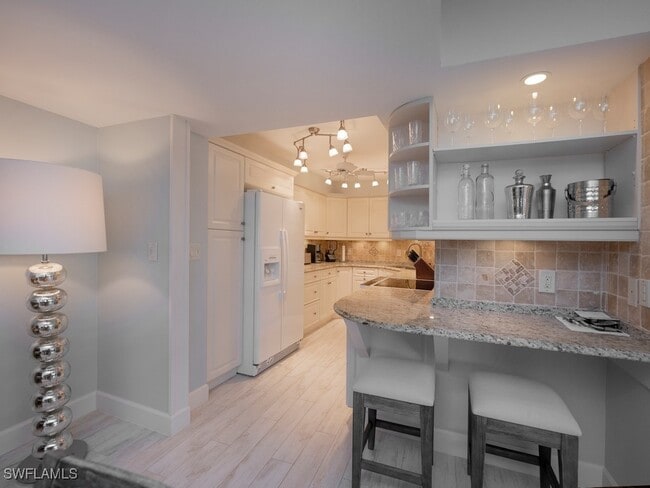 Building Photo - 4001 Gulf Shore Blvd N Unit 302