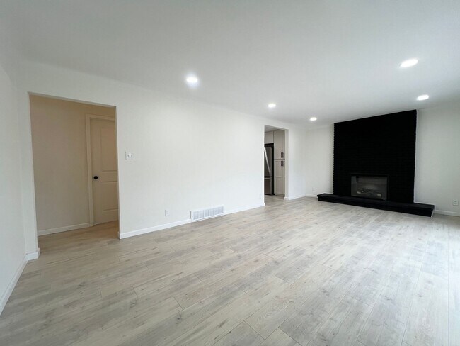 Photo - 1120 Gilbert Ave