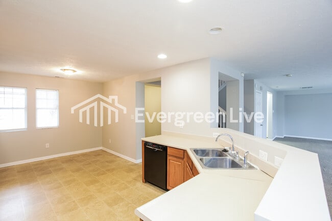 Photo - 3940 Planewood Dr