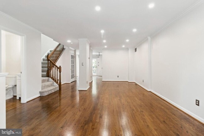Photo - 524 Kinsale Rd
