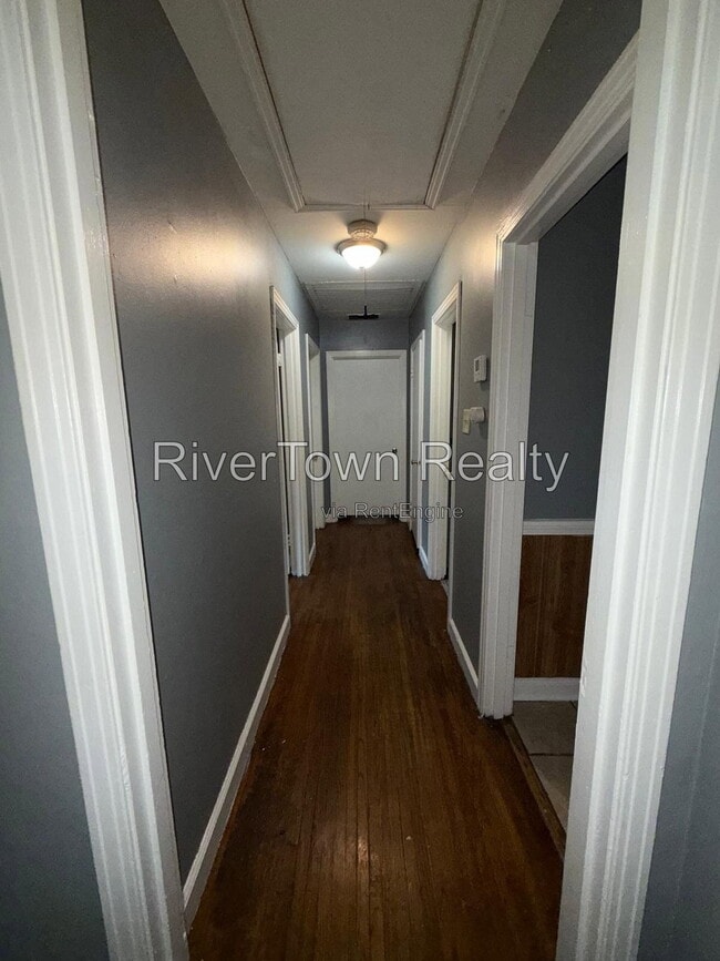 Photo - 1922 St Elmo Ave