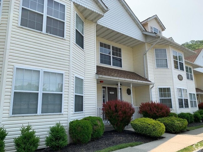 Building Photo - 205 Ramapo Rd Unit C Rental