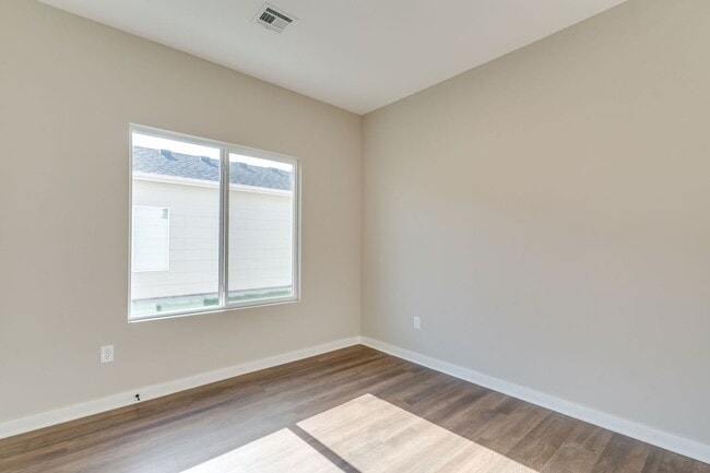 Photo - Area151-Cromwell Plan