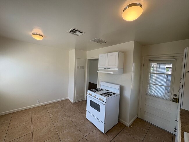 Photo - Cozy Home On Spacious Lot near Ballpark Rent Ready!