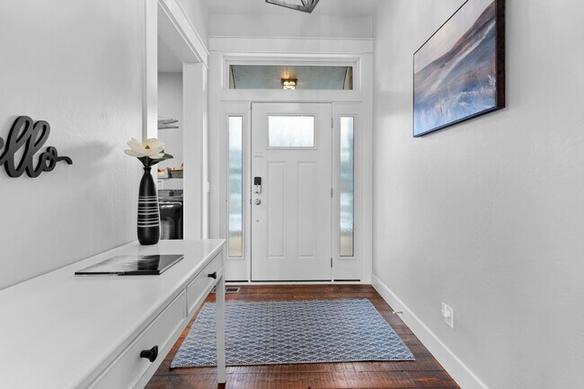 Photo - 1015 Riparian Dr