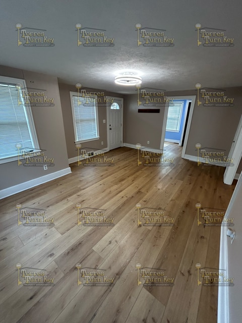 Photo - 455 Peart Ave