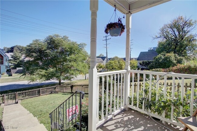 Photo - 2494 W 7th St